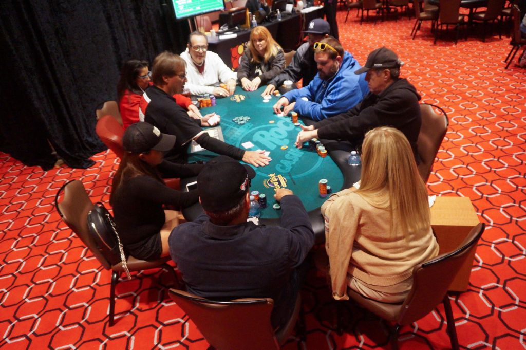 2016-coco-poker-open-09777