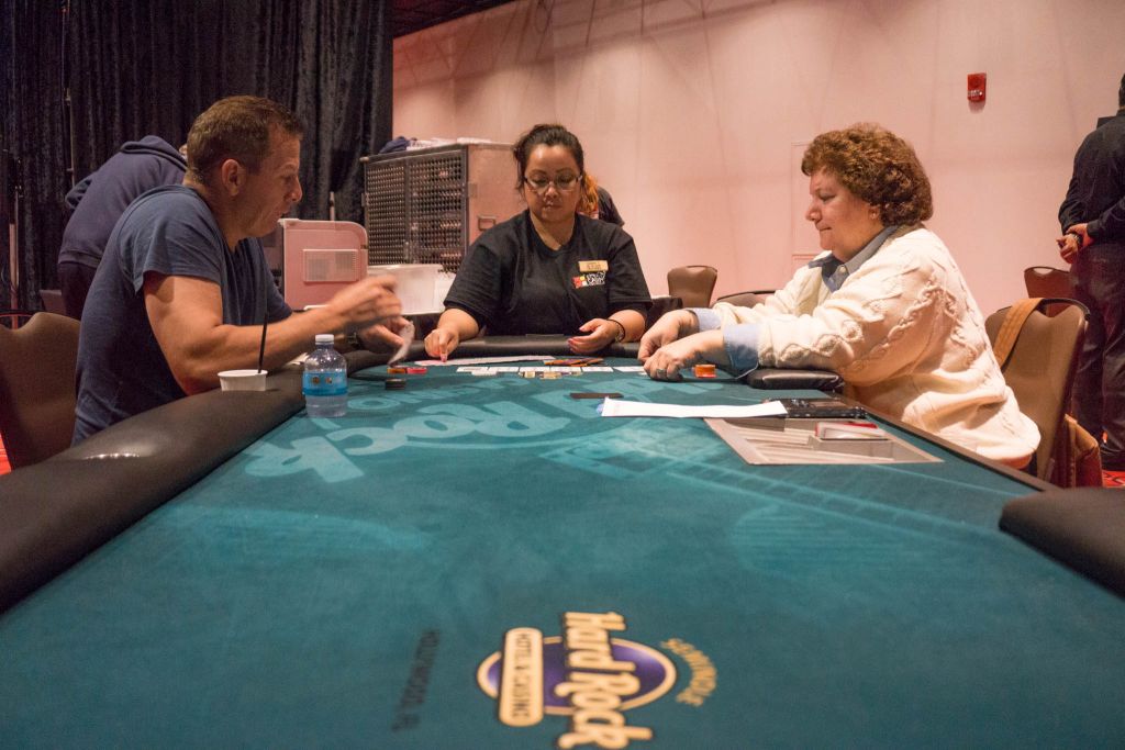 Michael Lewin (left) versus Susan Steinberg (right) in the second round